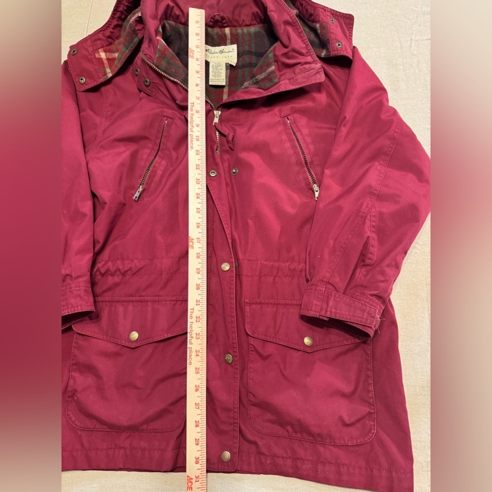 Vintage Eddie Bauer Women's Red Hooded Jacket - Picture 5 of 8